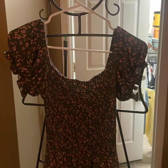 Great quality, Target, good condition, cleaning out my closet. - Picture 2 of 4